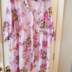 Torrid hi/lo chiffon top